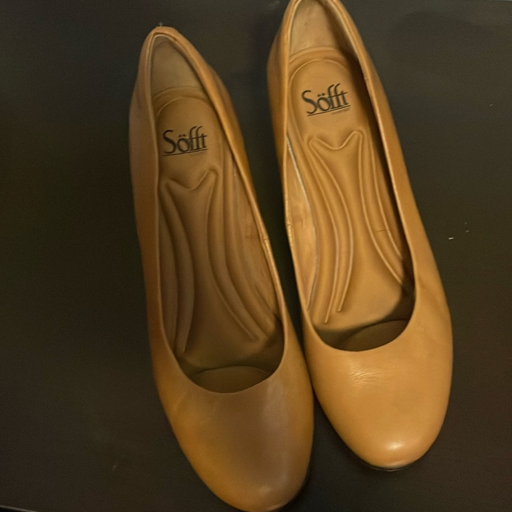 Comfortable dress shoes with 2 inch heel
